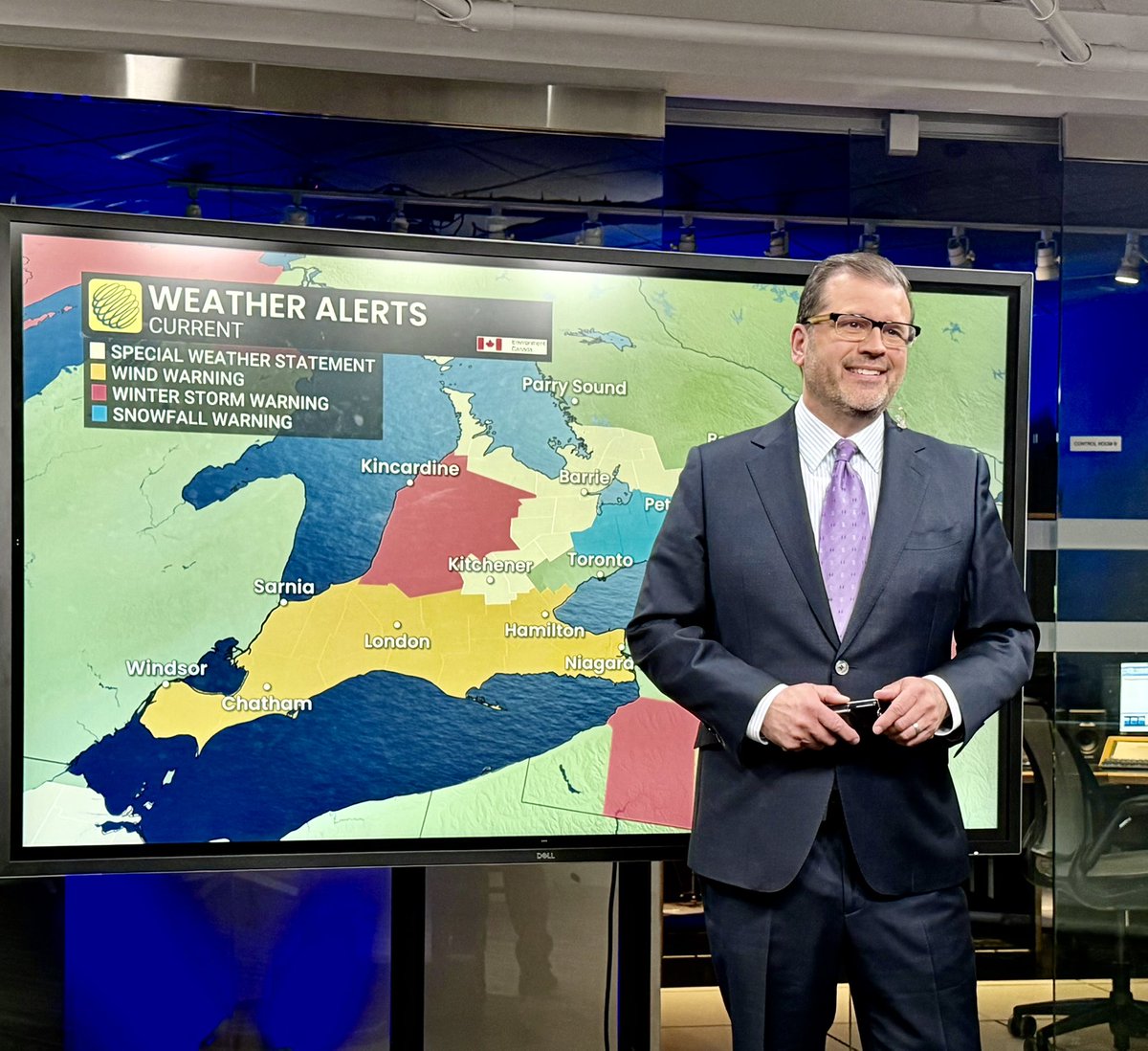 Anwar Knight tweet media