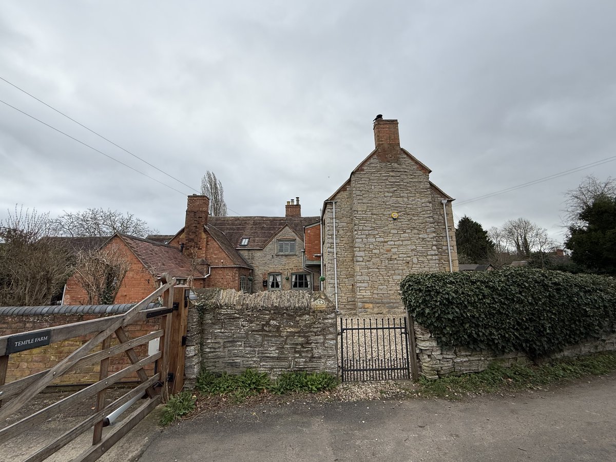 Kitten Robot Records tweet media