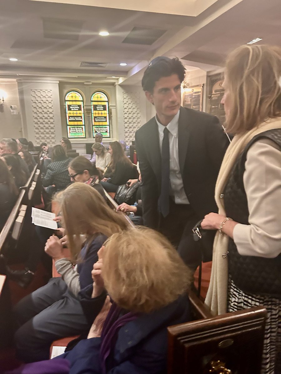 emilyfjacobs's tweet photo. Jack Schlossberg, who is running in the crowded #NY12 Democratic primary, spotted at Shabbat services tonight at Park Avenue Synagogue on the Upper East Side.

This comes one day after the terrorist attack on Temple Israel in West Bloomfield, Michigan https://t.co/ZrdoDPZJAP
