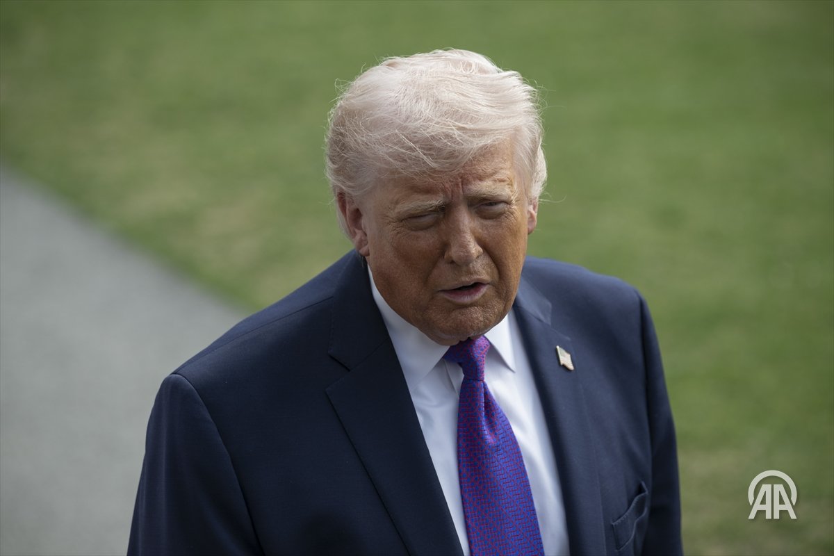 anadoluagency's tweet photo. US President Donald Trump said Friday that all military targets on Iran’s strategic Kharg Island have been destroyed

• He says that he chose not to target the island’s oil infrastructure 'for the reason of decency' https://t.co/CMpMAmo6HN https://t.co/q7CUxmpJFa