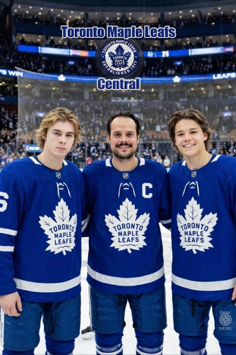 Maple Leafs Wave tweet media