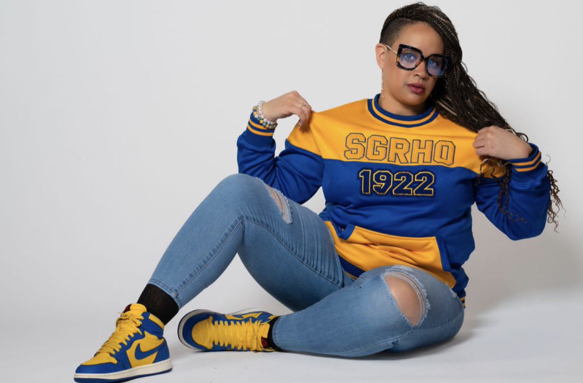 PER14ECTPITCH's tweet image. The legacy continues...
Me: SPR 2019 
Jazzy: SPR 2026 
Skye: Rhoer SPR 2026 

#SigmaGammaRho #EEYIP