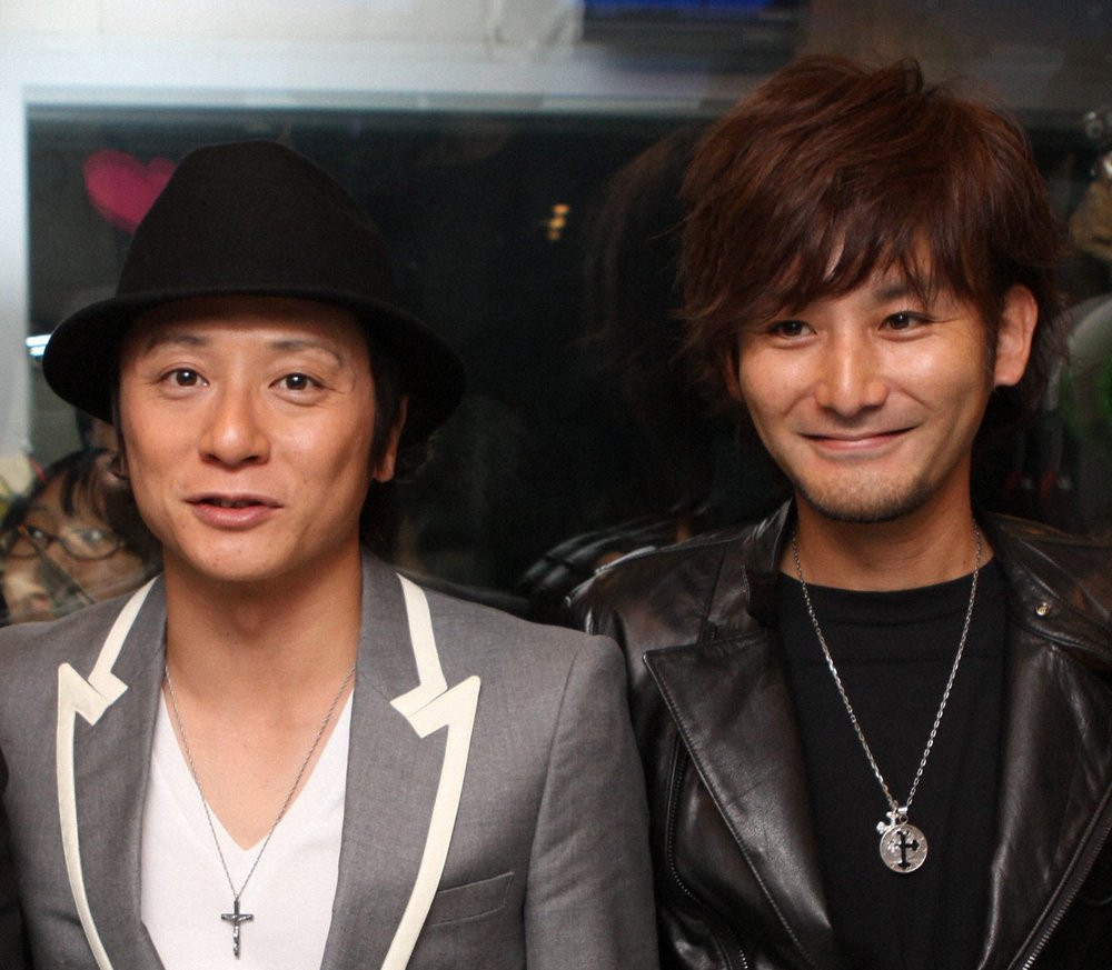 livedoornews's tweet photo. 【サイト更新】ポルノグラフィティ、岡野昭仁の回復&amp;ツアー再開を発表
https://t.co/TsSaG6KFEj

新型コロナ感染を発表していた岡野が回復しツアーを再開することを発表した。19日の静岡・アクトシティ浜松 大ホール公演より「20thライヴサーキット“水”」を改めて再開するという。 https://t.co/hWCCCbXILF