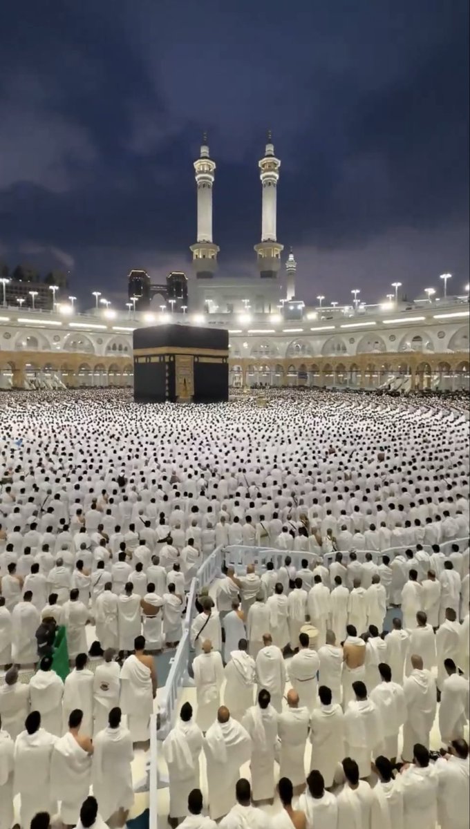 AlgarniMushref's tweet photo. اللهم أنك عفو تحب العفو فاعف عنا 🤲🏻…

#رمضان_١٤٤٧هـ 
#ليلة_القدر 
#اللهم_آمين https://t.co/rZ5e94slOH