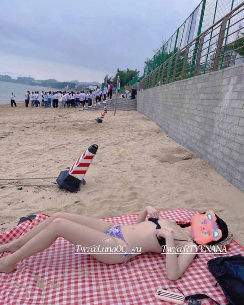 海边的小丁丁，穿给团建的人看，人越多我下面越湿哦！ https://t.co/2uN8xMTzis