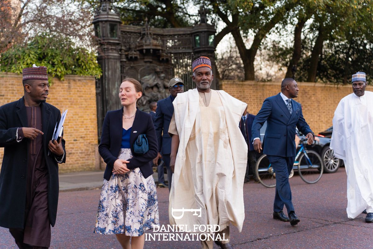 YemiEdun's tweet photo. An exclusive moment capturing the arrival of Nigeria’s Foreign Minister, Yusuf Maitama Tuggar, entering St James’s Palace.

The evening marked the beginning of a series of engagements ahead of the State Visit. https://t.co/DozKfhXfwK