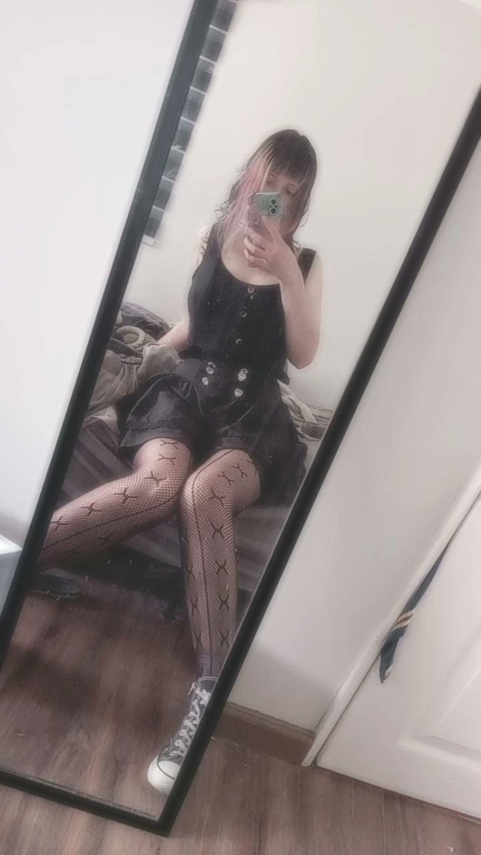 pastillita_cos tweet media