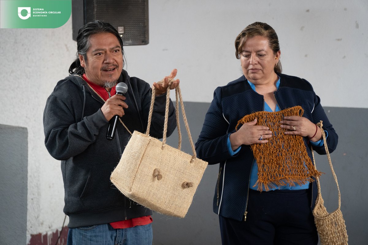 Circular_Qro's tweet photo. ♻️ Se realizó la Sesión 5 de la Cadena Multisectorial del Semidesierto, donde participantes presentaron iniciativas de economía circular para fortalecer el desarrollo regional

#SistemaEconomiaCircularQueretaro https://t.co/WwSITQYYaR