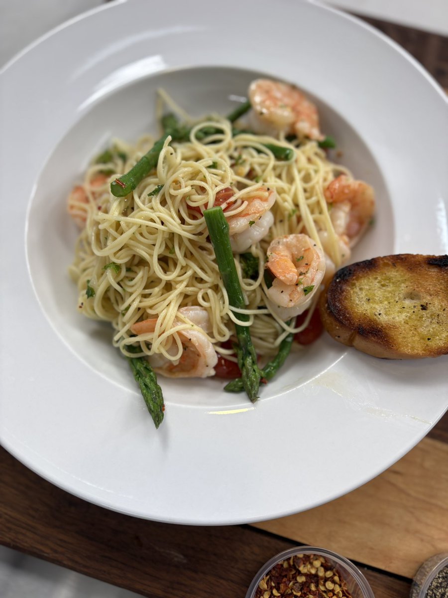 Chef Mikes Menu tweet media