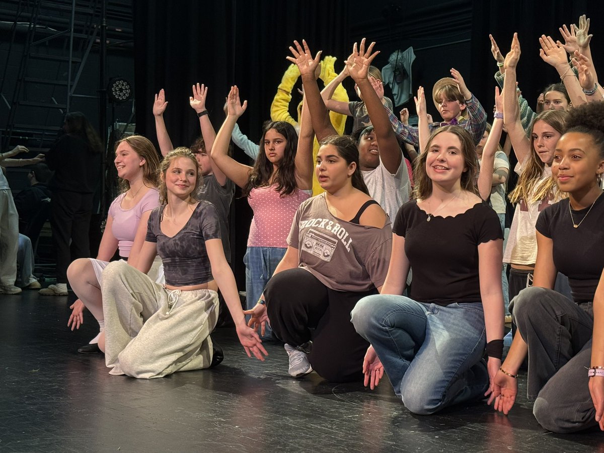 Vicki Krampf tweet media