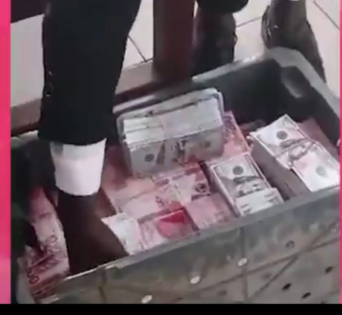 🚨 COURT: An Indian national, Shama, has been sentenced to five years in prison by an Accra Circuit Court for printing millions of fake Ghana cedis and US dollars.