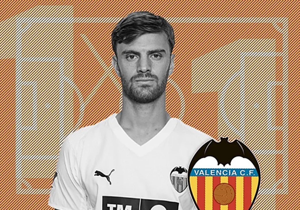 🗣️🎙️ #Beltran a #DAZN: “Mi piacerebbe rimanere qui (al #Valencia), ma al momento non ci sono stati contatti. Nel contratto non sono previste opzioni o clausole per l’acquisto. Eventuali trattative potrebbero iniziare al termine del prestito, ma finora non c’è stato nulla e