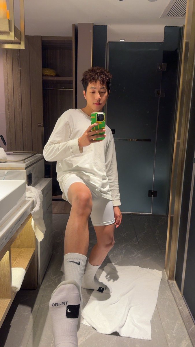吊车尾的家伙 tweet media