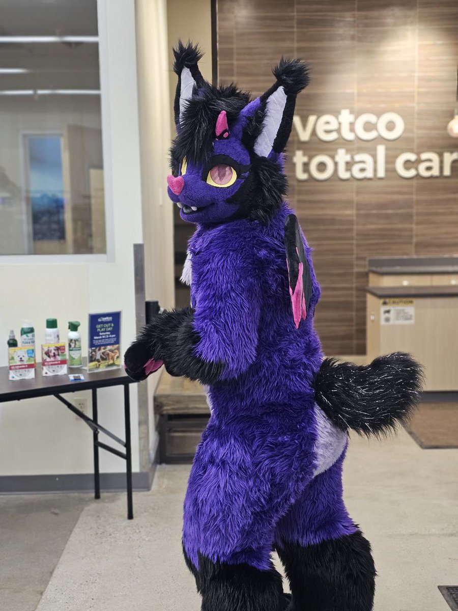 alleybat tweet media