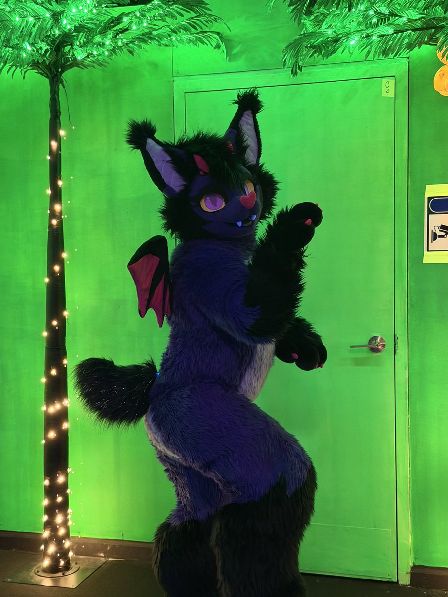 alleybat tweet media