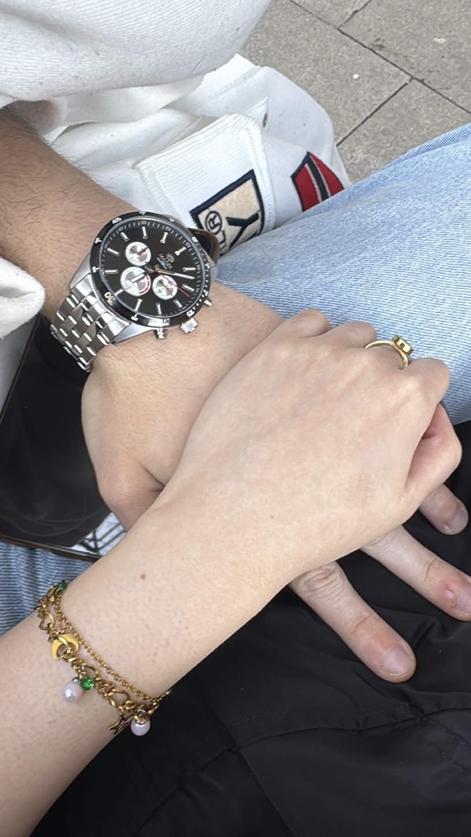 Oriloler tweet media