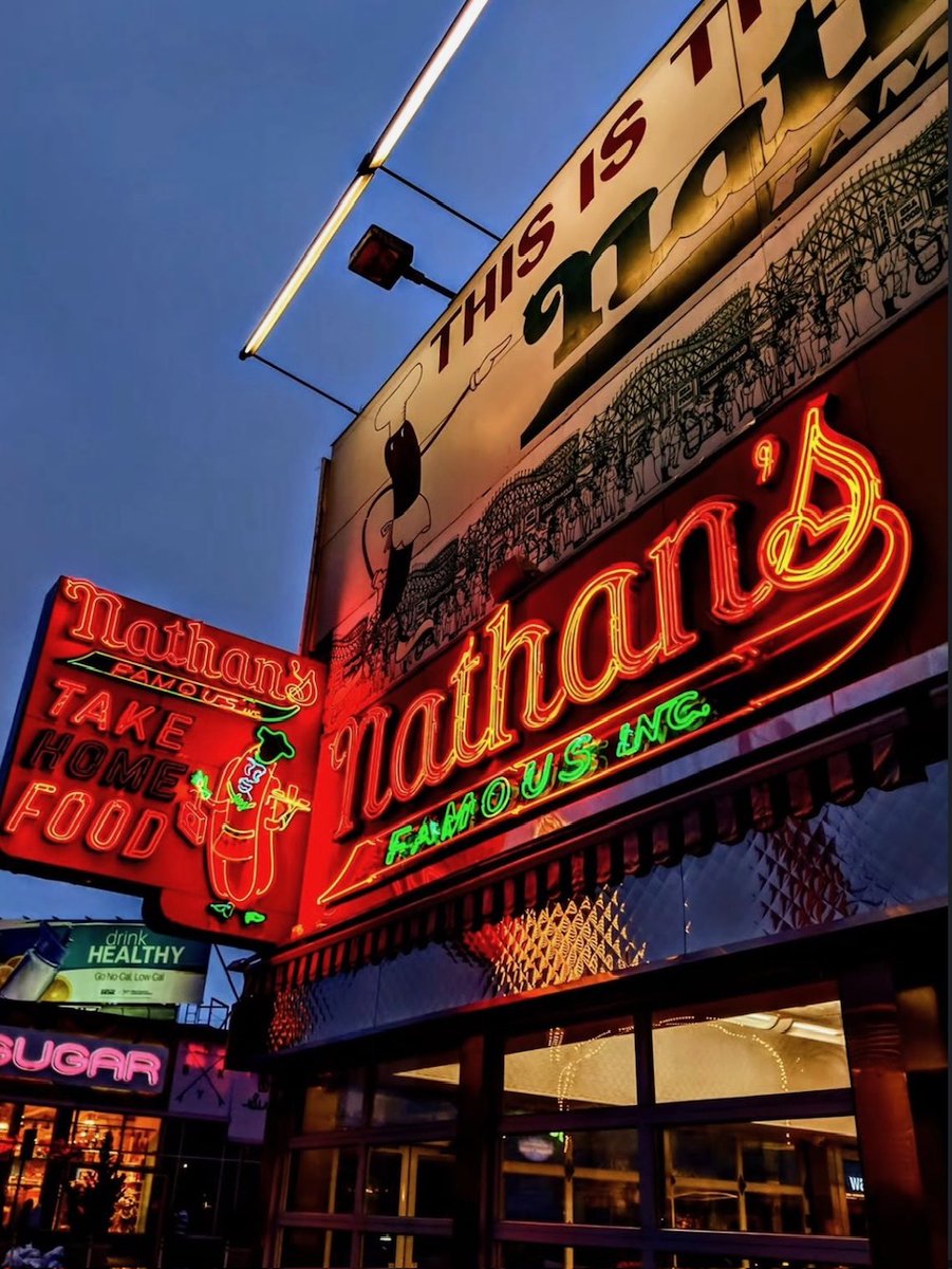 Nathan's Famous tweet media
