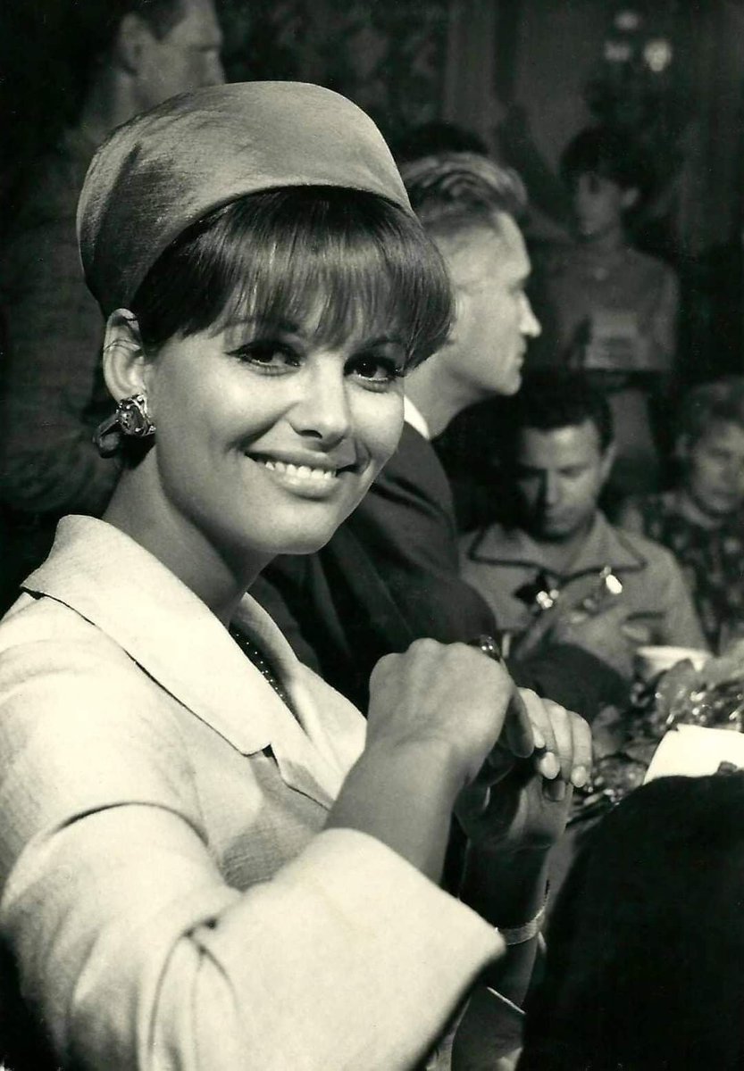 Distracted Film tweet media