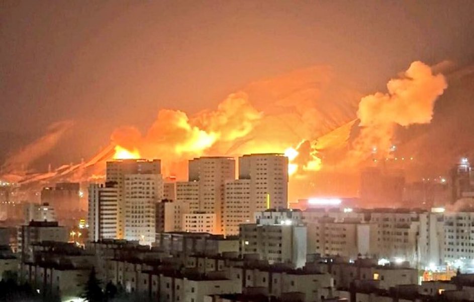 prickytwatling's tweet photo. we are so back with BOOM BOOM TEL AVIV https://t.co/5Xy1k8vCq6
