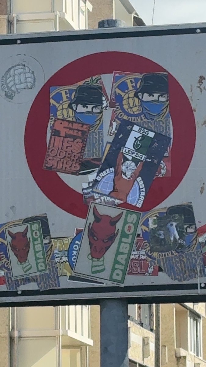 desantura tweet media