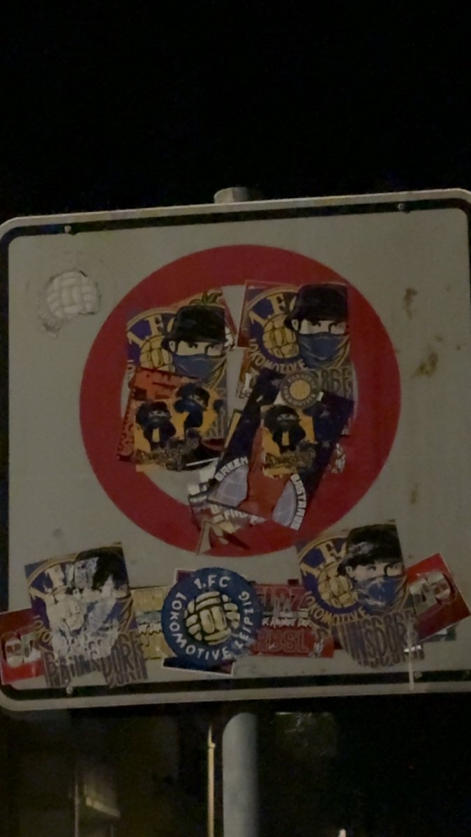 desantura tweet media