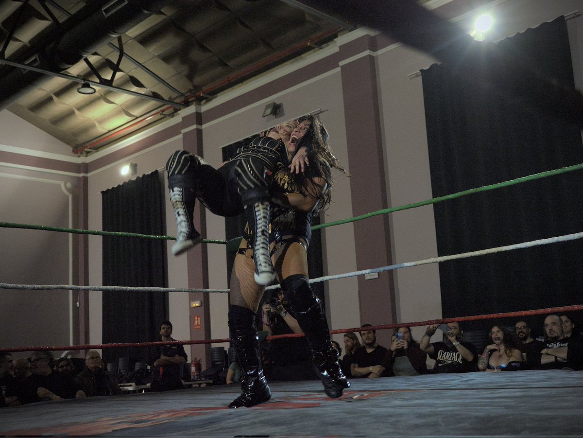 Alexa Jade tweet media