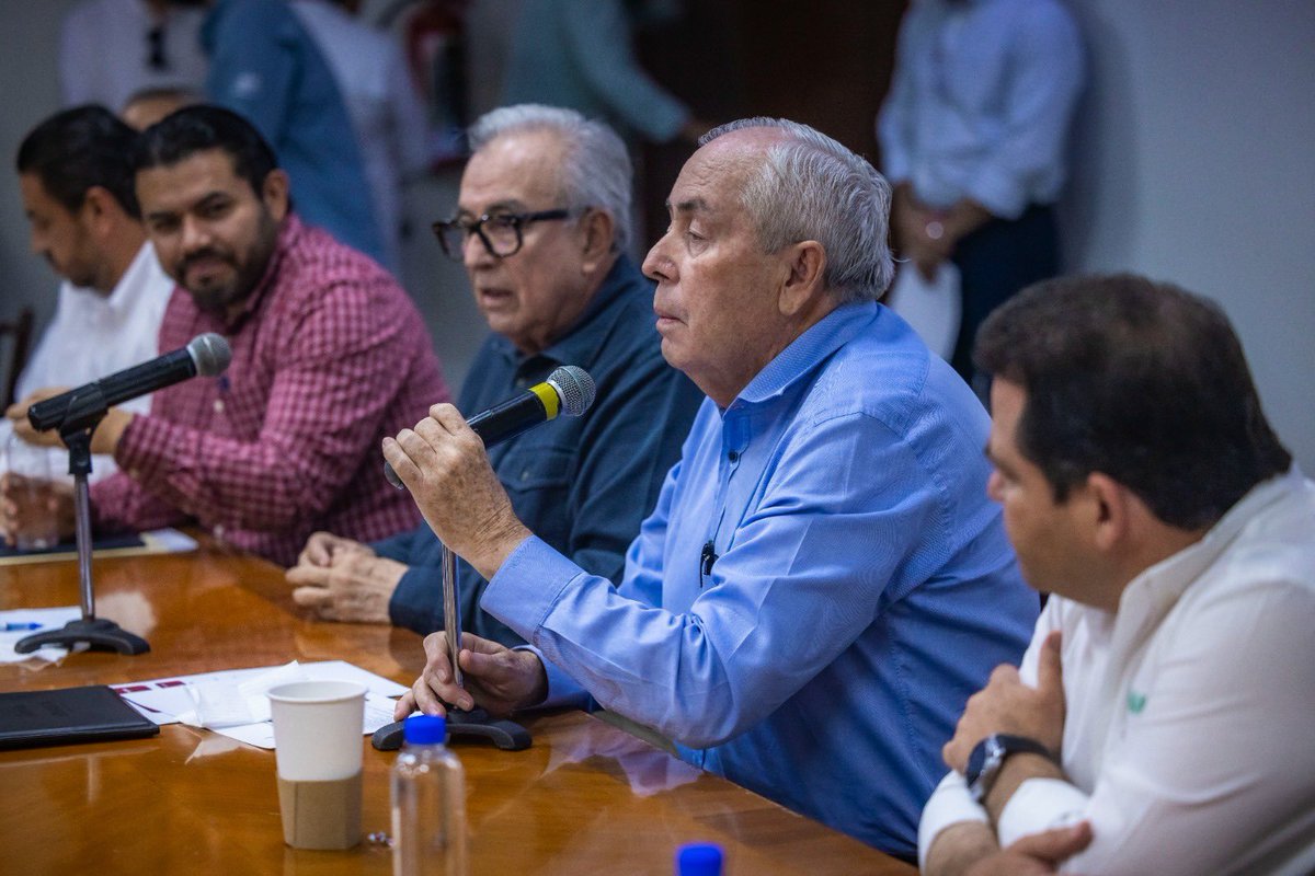 Luis Alberto Díaz y Los Noticieristas tweet media