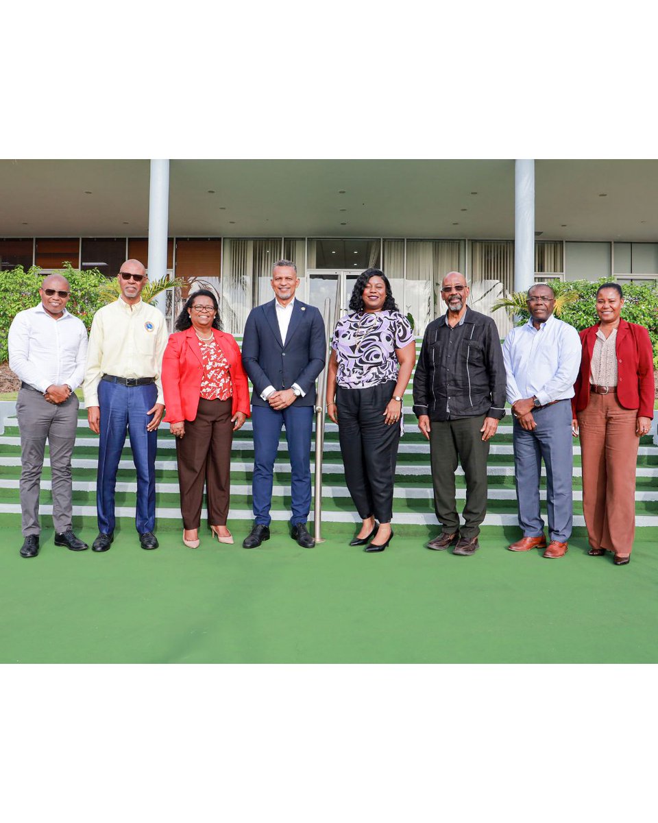 Daniel Best tweet media