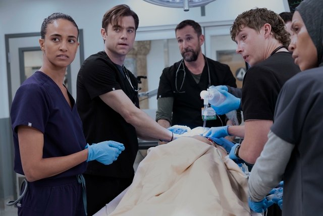 Javier Cañavate #ThePitt #AKnightOfTheSevenKingdom tweet media