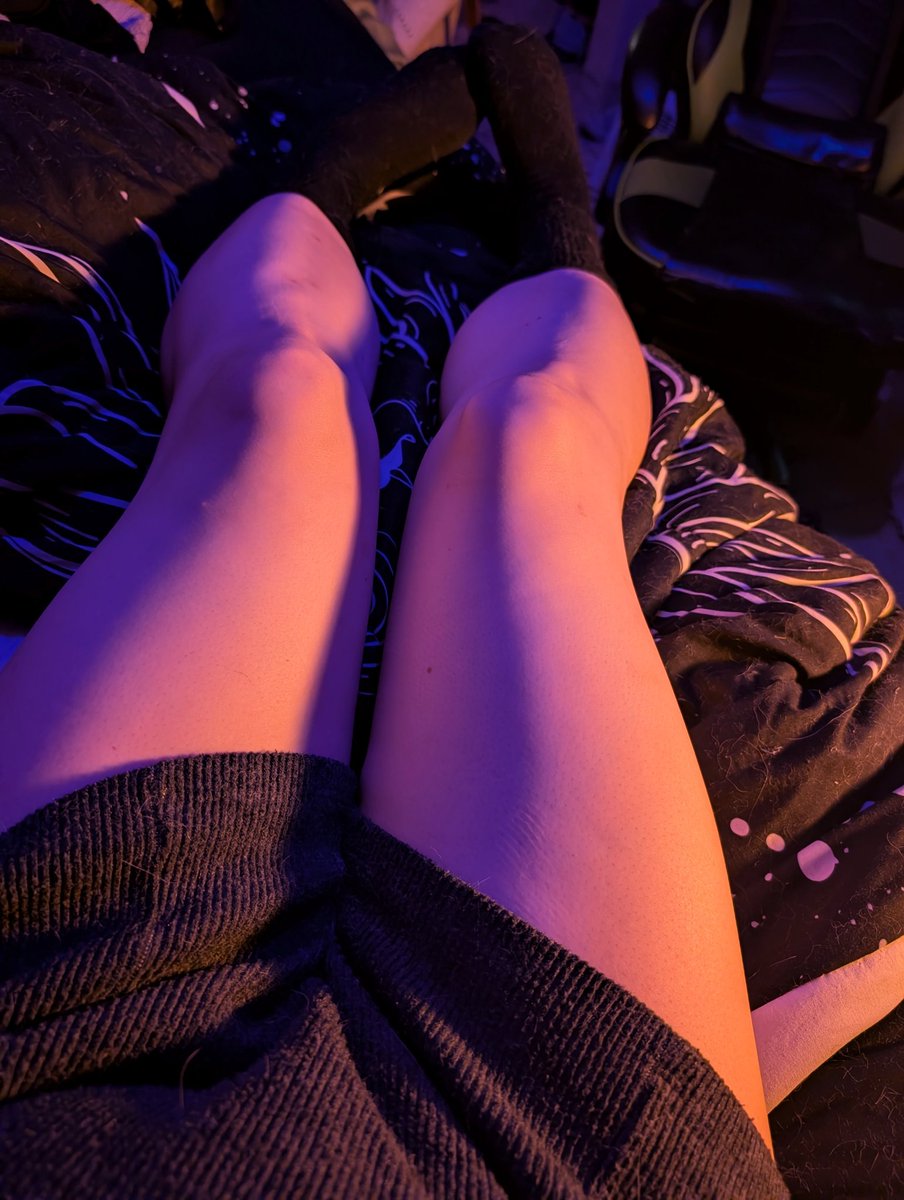 little✦green✦han tweet media