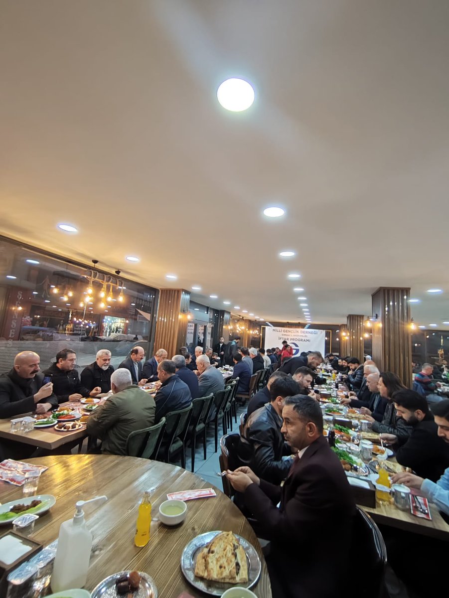 Milli Gençlik Derneği Şırnak İl Binamızın açılışını, Genel Başkanımız Ahmet Özvatan, Teşkilat Başkanımız  Ali Seyyar ve Tanıtım Medya Başkan Yardımcımız  Barış Yalçın’ın katılımlarıyla büyük bir heyecan ve dualarla gerçekleştirdik.

Açılışımızın ardından, Ramazan’ın bereketini