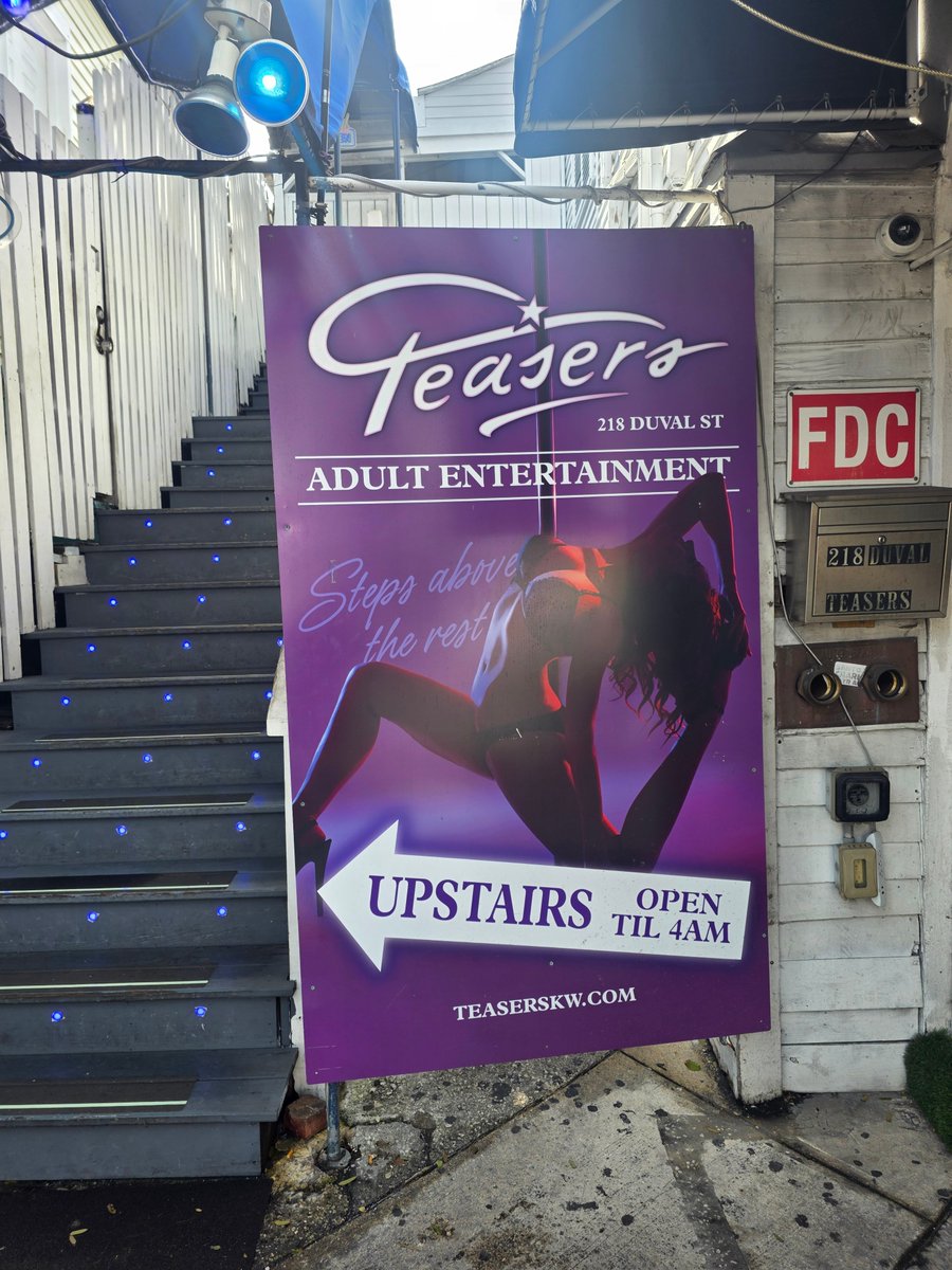 Key West - Party in Key West tweet media