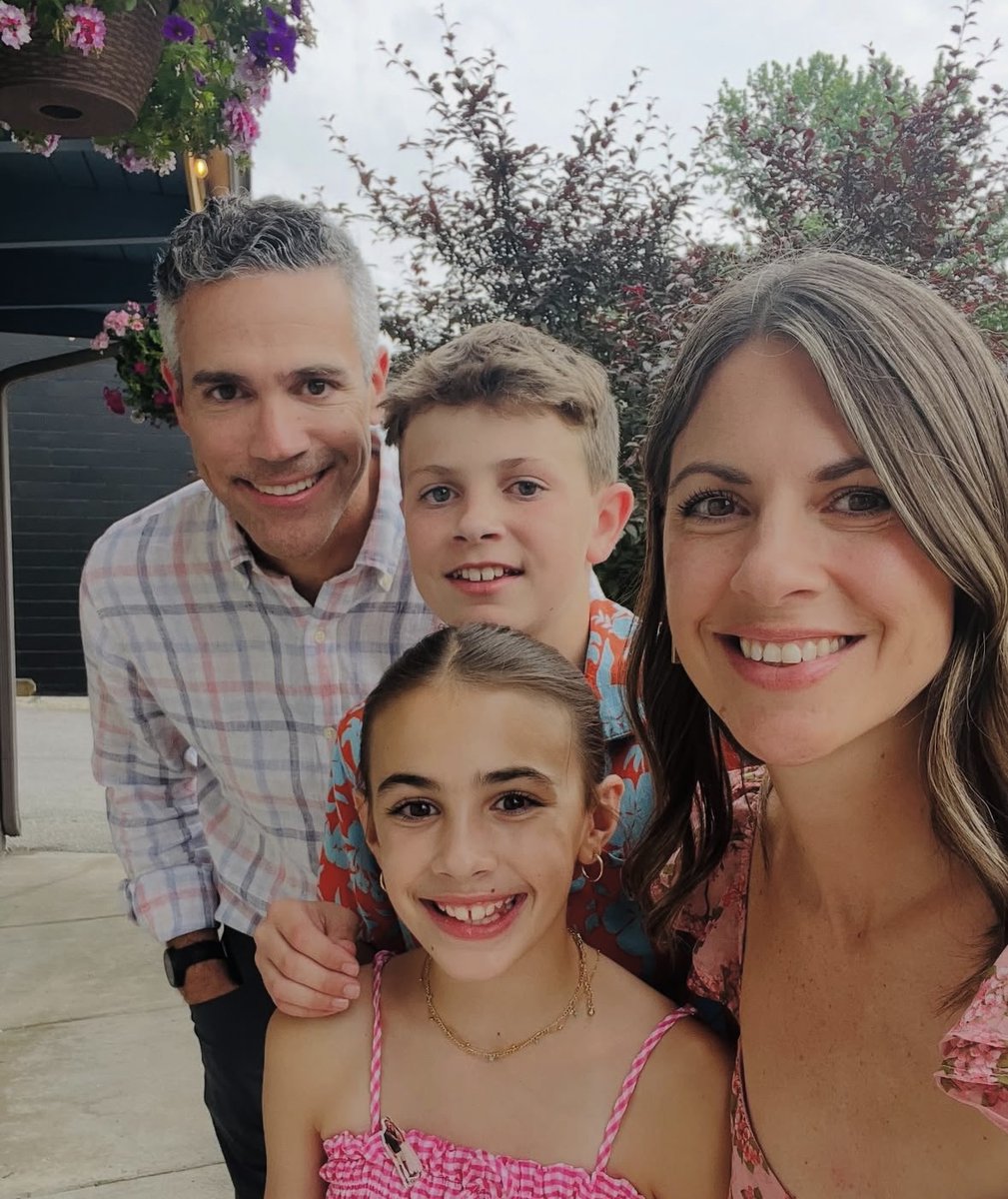 Join us in celebrating Reaghan and Jessica on their 3-year Firebelly-versary! 🥳

We’re so grateful for the intention and heart they bring to everything they do, and for the humor, wit, and genuine care that make our team stronger every day.

Cheers to the years to come! 🥂