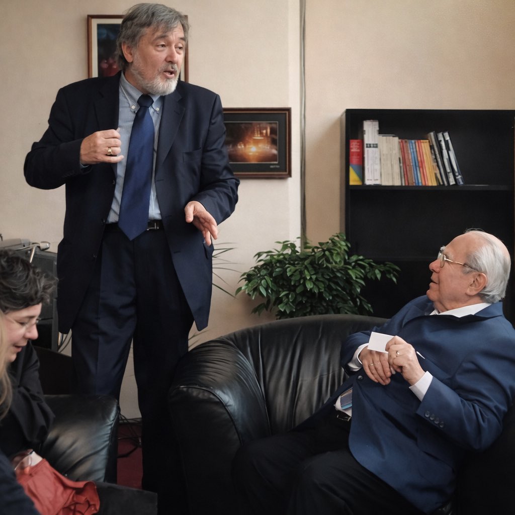 Aykırı tweet media