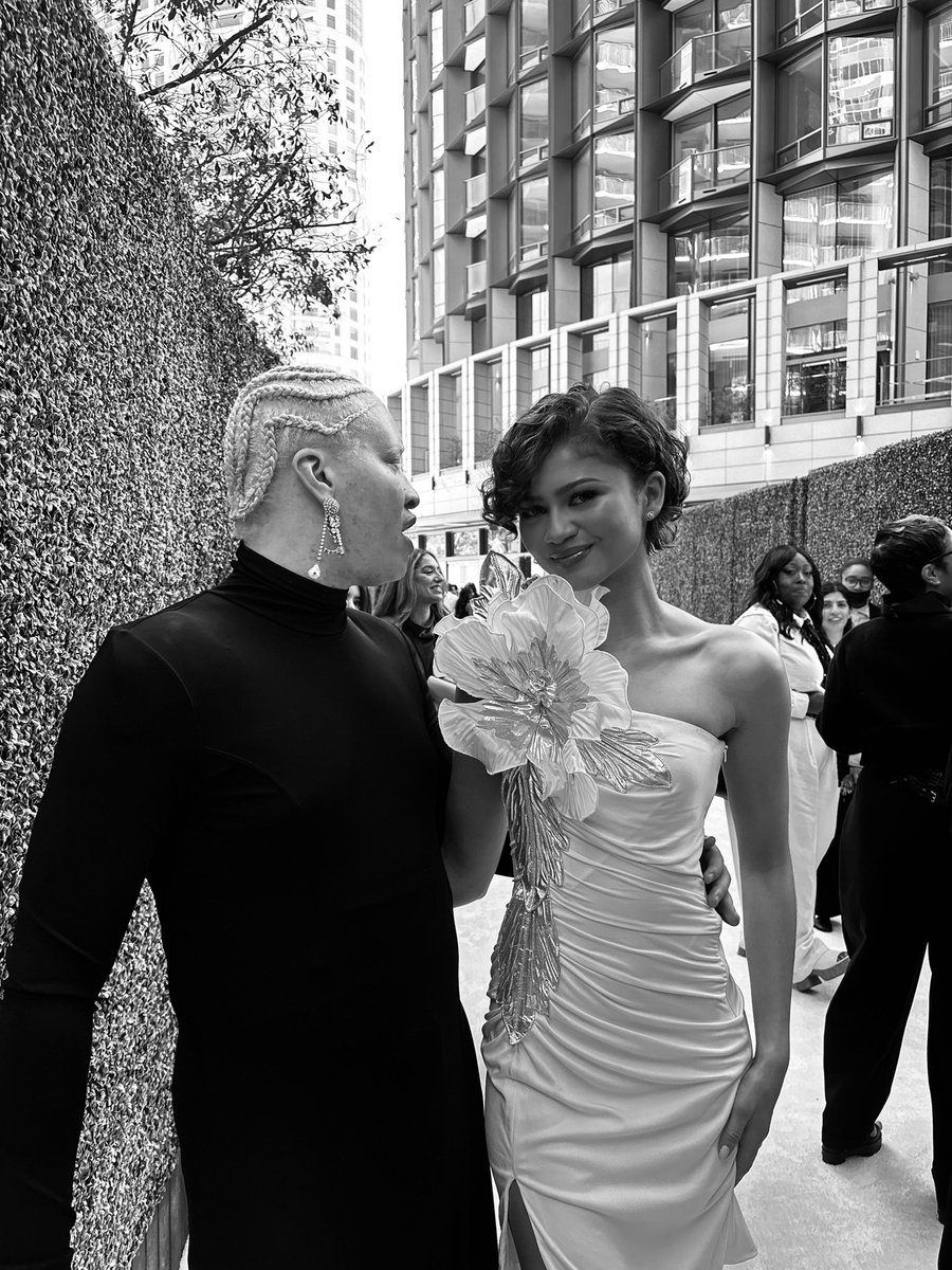 Shaun Ross tweet media