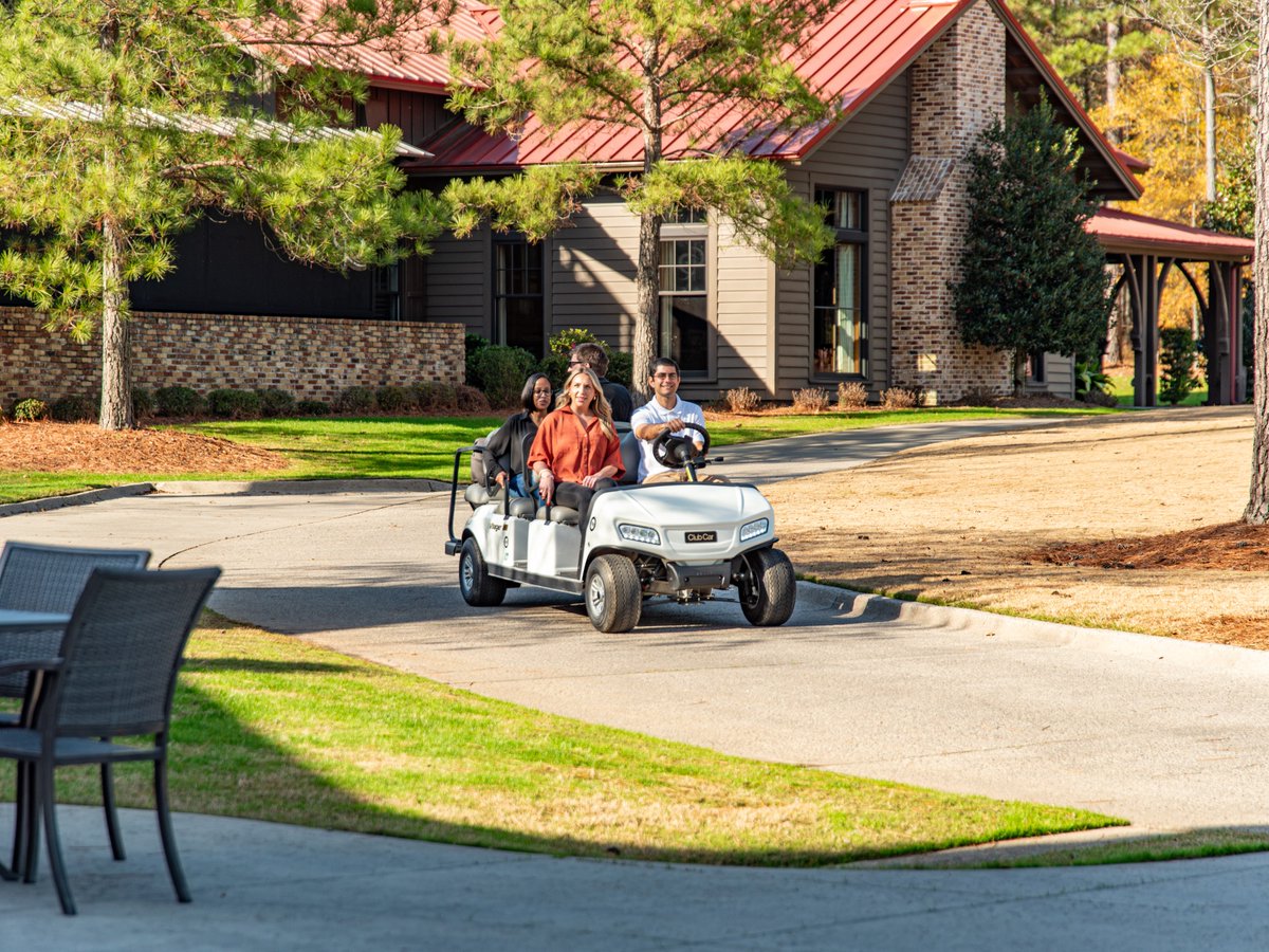 Club Car tweet media