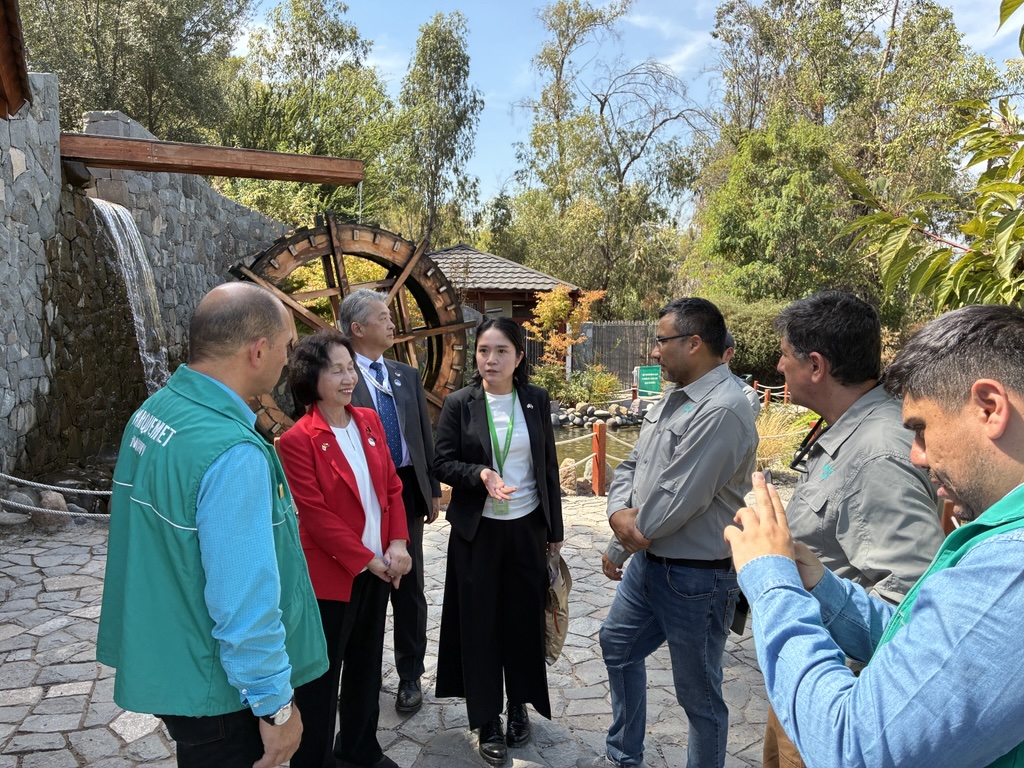 Embajada del Japón en Chile tweet media