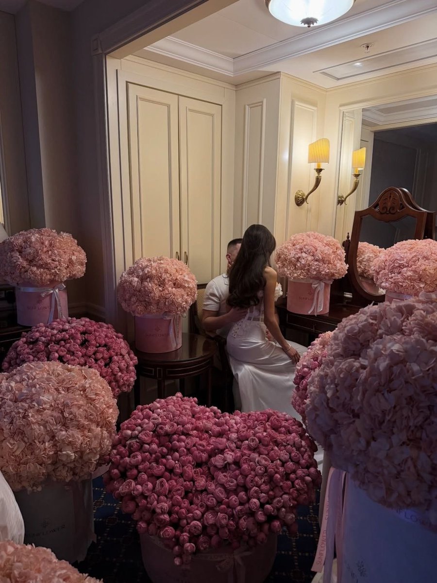 ᴘɪɴᴋ tweet media