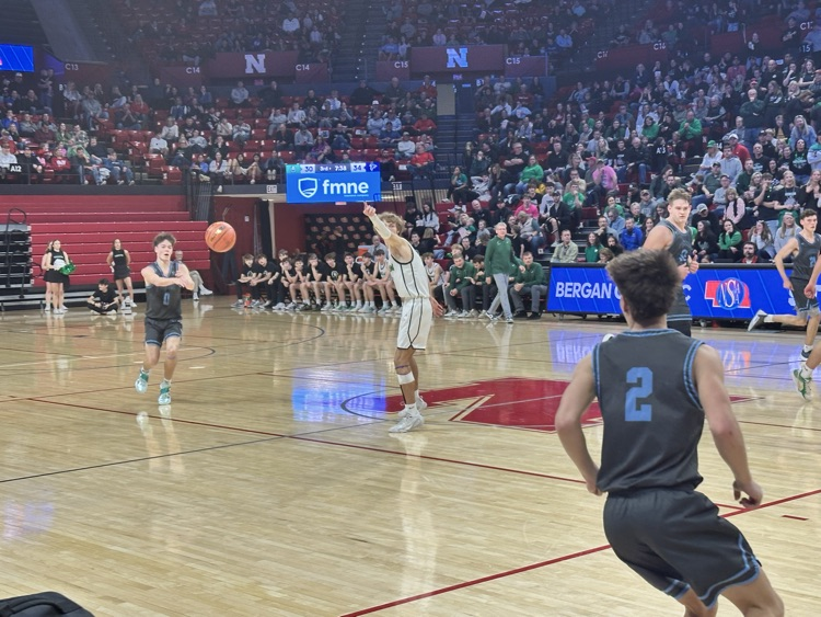 ๐
๐ซ๐๐๐ฆ๐๐ง ๐
๐๐ฅ๐๐จ๐ง๐ฌ tweet media