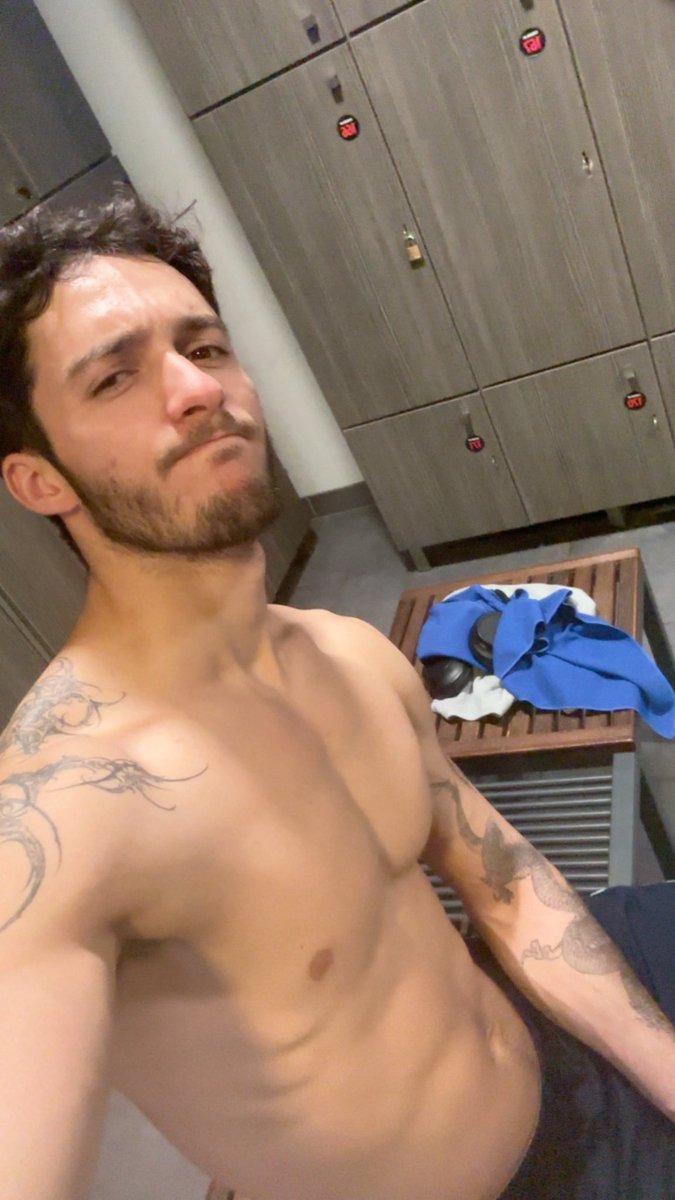 Ark@ Fabi0 tweet media