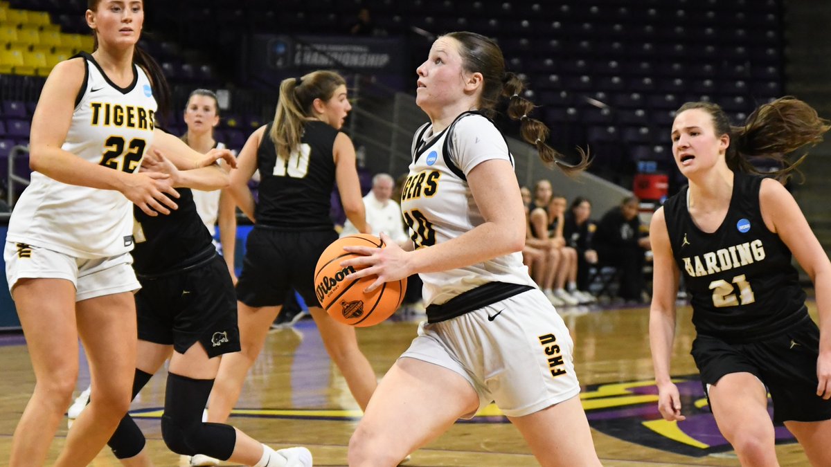 fhsuathletics's tweet photo. A school-record 46 points from Talexa Weeter, a season-high 27 points from Olivia Mortensen and 16 assists from Brooke Loewe helped No. 14 women's basketball defeat No. 20 Harding in overtime in the Central Region quarterfinals Friday in Mankato, Minn. https://t.co/E6u1ov6SE6 https://t.co/nFbRfFPFoF