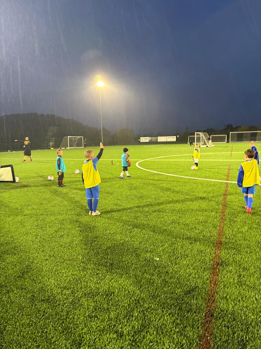 Glossop North End Community Club tweet media