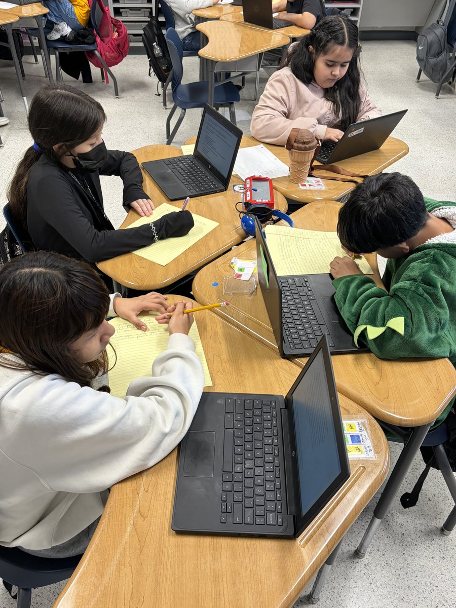 Crystal Albarran tweet media