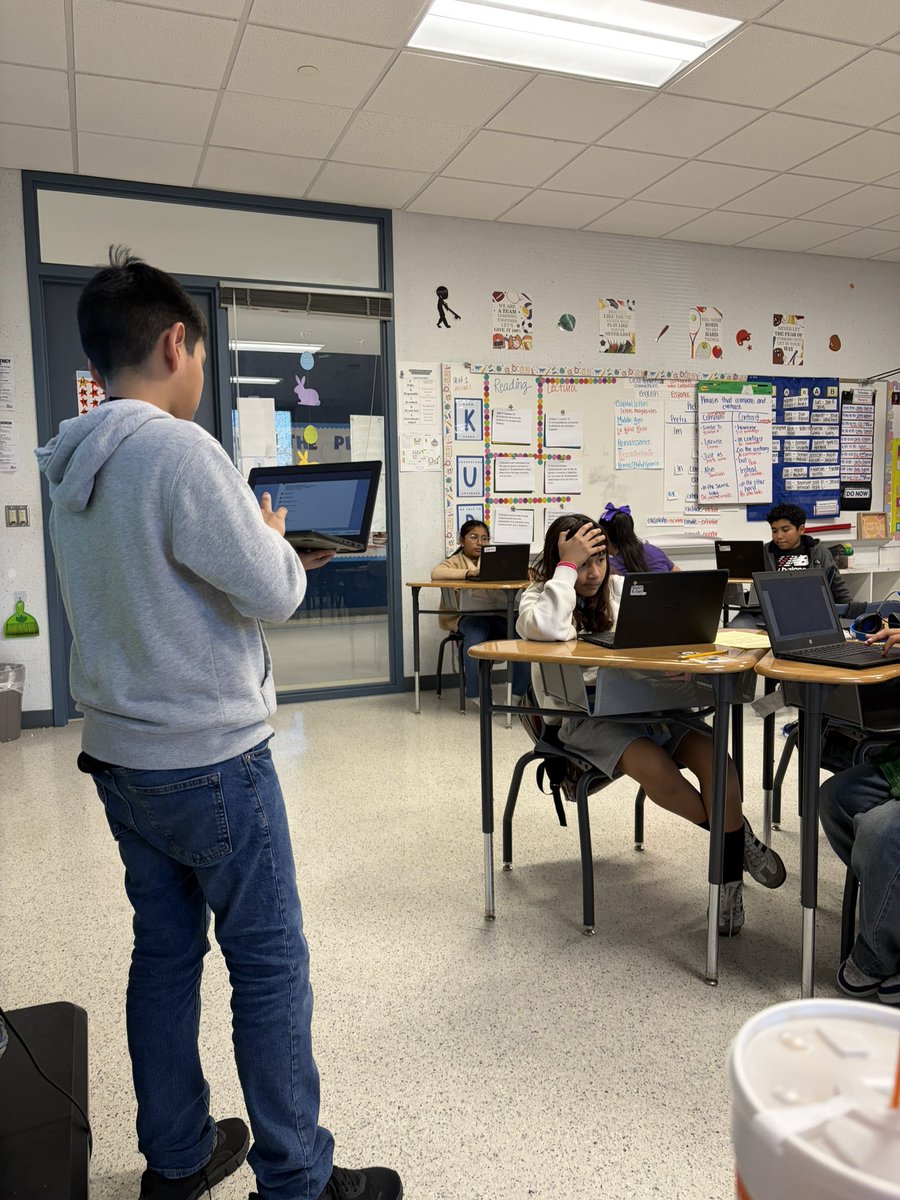 Crystal Albarran tweet media