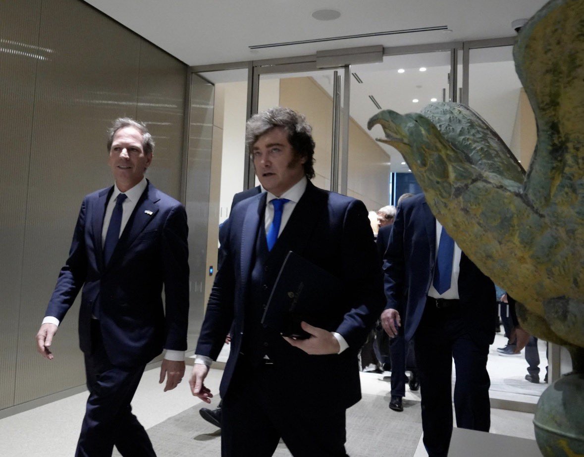 Alec Oxenford tweet media