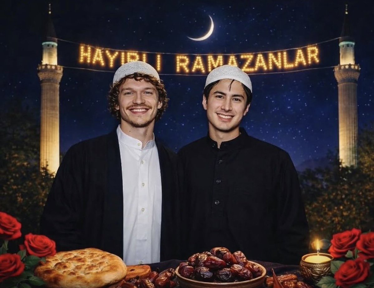 𝑴𝑹 🪐 tweet media