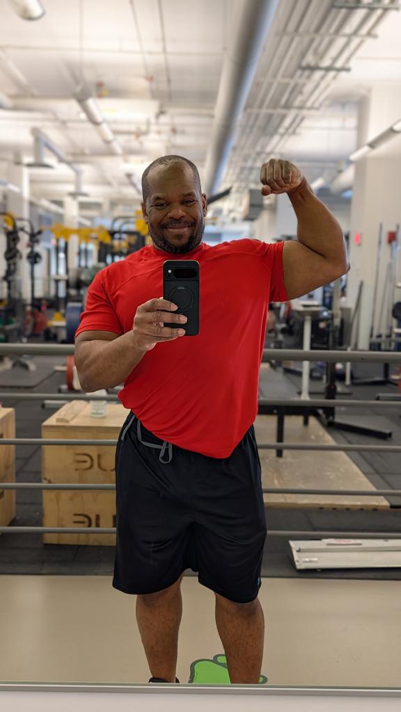 ShadowW3lch's tweet image. Happy Flex Friday!! #FlexFriday #FF