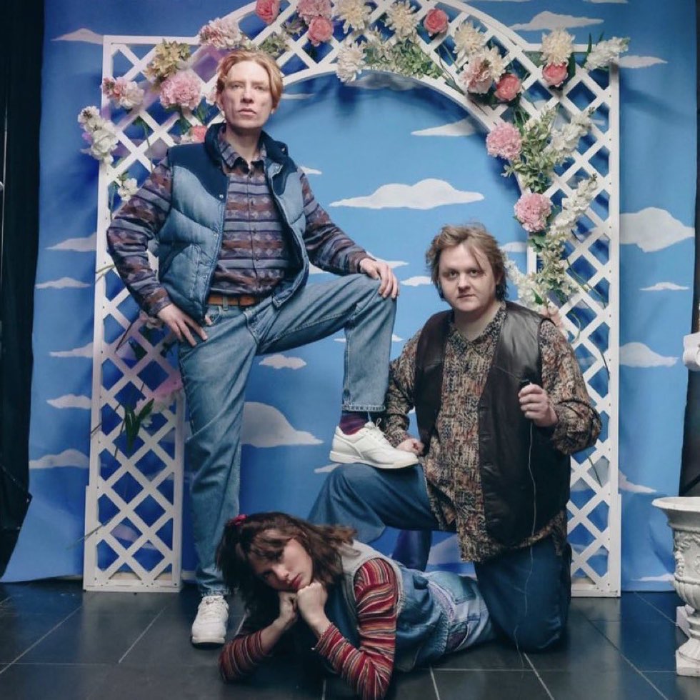 Taylor Swift Charts tweet media