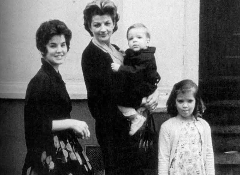 True Elvis Fan 4Life 🕺🎸🎤 tweet media