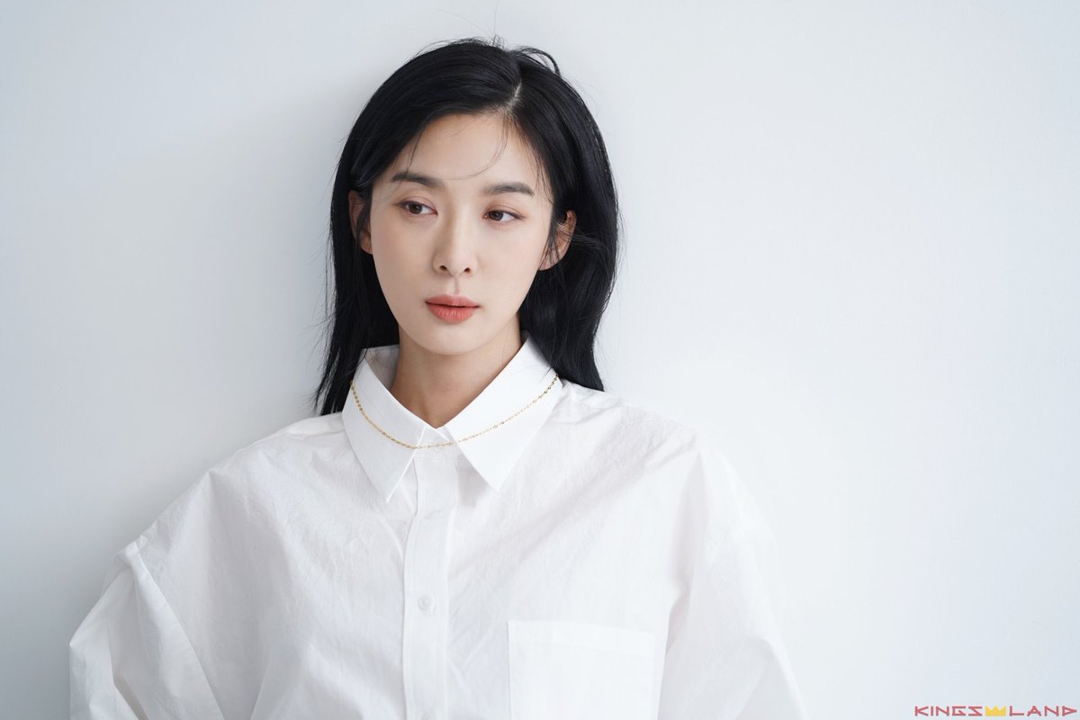 ชอบรูปที่ได้เห็นหน้าพี่ชองอาชัด ๆ แบบนี้มากอะ นี่นะคะความหมายของคำว่าสวยตาแตก สวยแบบพักสายตา สวยแบบสายตาถูกเยียวยา สวยกระแทกหน้า สวยแบบกลับบ้านไม่เป็น เพราะหลงอยู่กับพี่😭❤️‍🩹